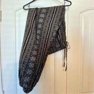 Women’s Pattern Jogger Pants